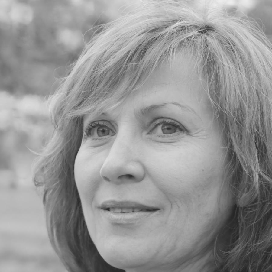 Elowen Travers teaching market analysis fundamentals